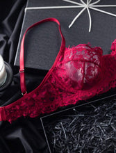 Load image into Gallery viewer, Delilah Cabernet
